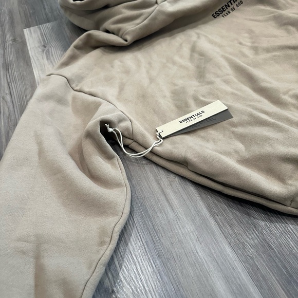 Oversized Essentials Pullover Hoodie Size XL in Sand color - Picture 2 of 7